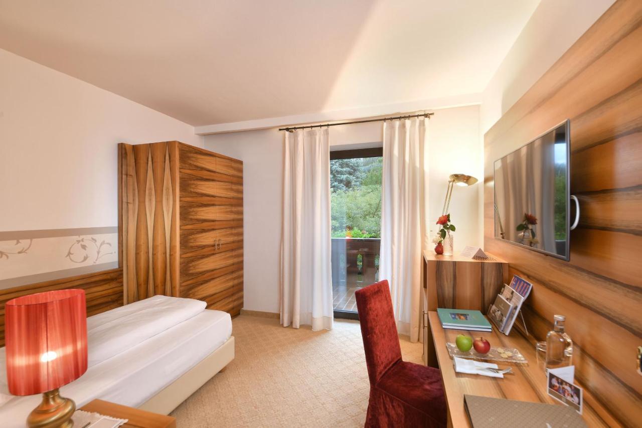 Hotel Hohenwart シェーナ エクステリア 写真